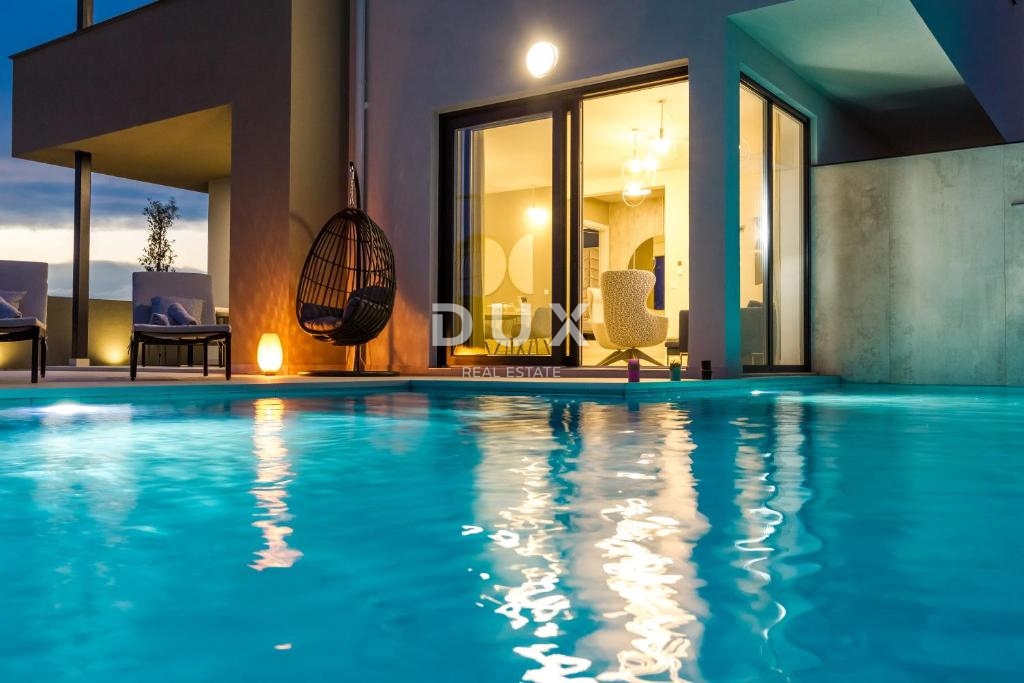 ISOLA DI PAG, NOVALJA - Investimento top: villa di lusso con piscina e vista mare