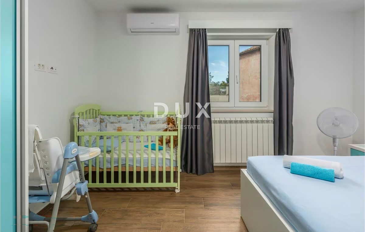 ISTRIA, TINJAN - Casa con piscina ai margini del villaggio