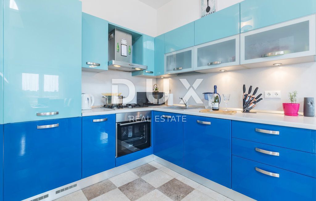 ISTRIA, POLA - Appartamento su due piani in posizione ricercata