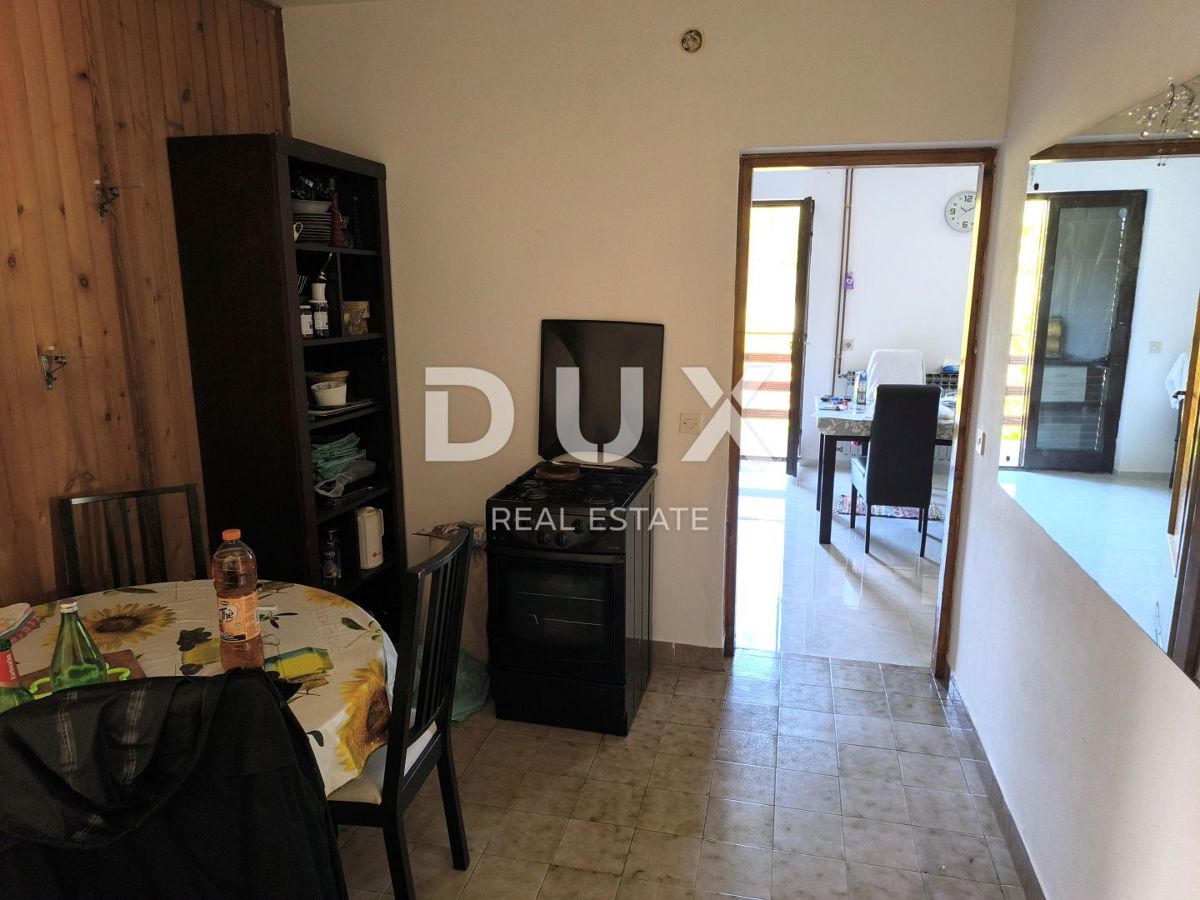 ISTRIA, POLA - Appartamento duplex con giardino e garage vicino alla spiaggia