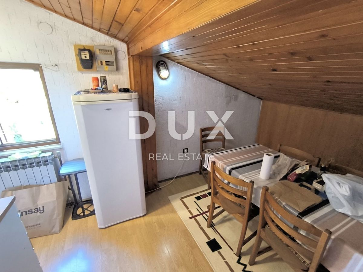 ISTRIA, POLA - Appartamento duplex con giardino e garage vicino alla spiaggia