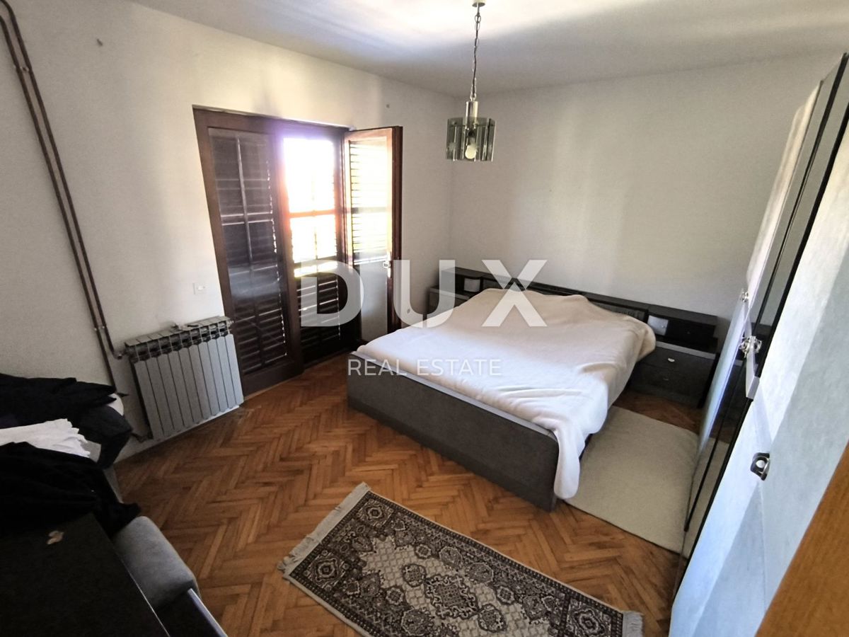 ISTRIA, POLA - Appartamento duplex con giardino e garage vicino alla spiaggia