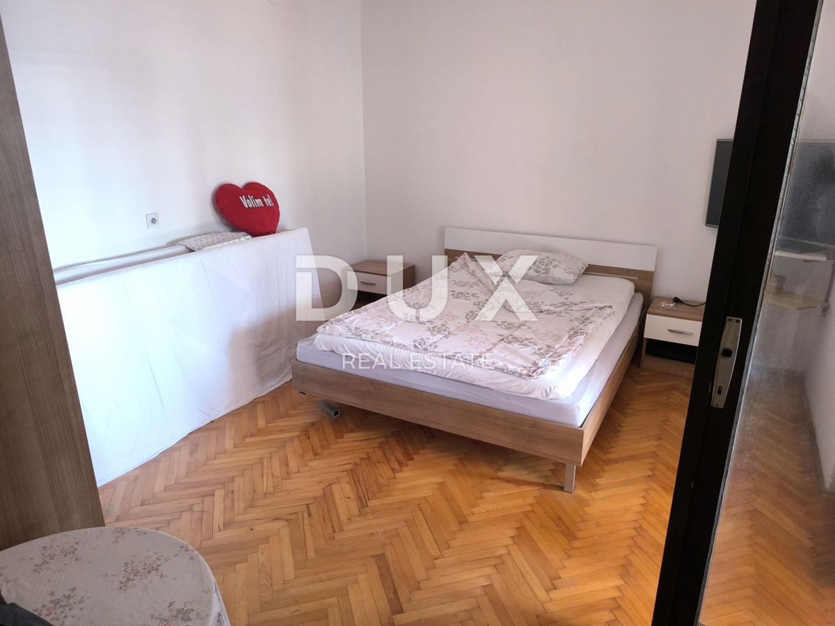 ISTRIA, POLA - Appartamento duplex con giardino e garage vicino alla spiaggia