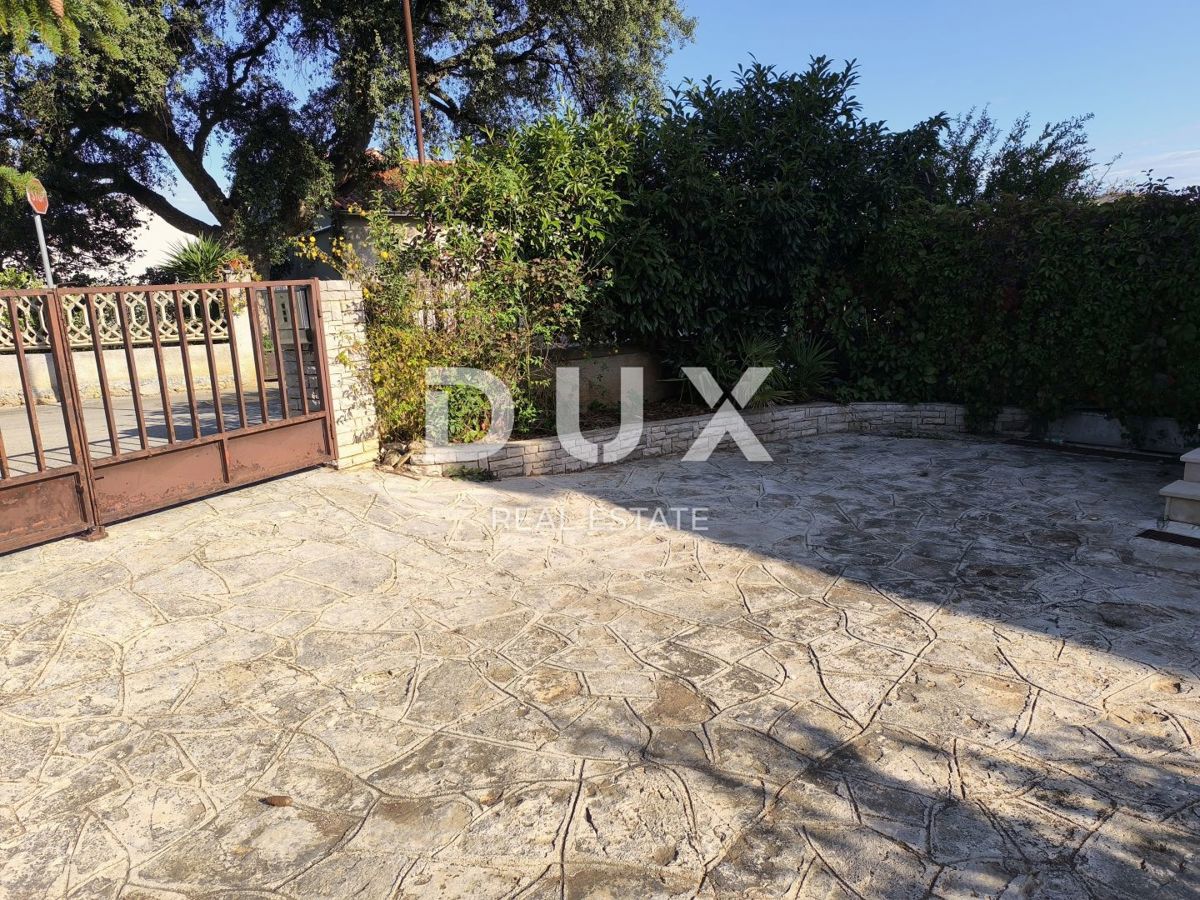 ISTRIA, POLA - Appartamento duplex con giardino e garage vicino alla spiaggia