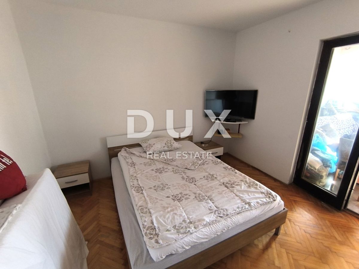 ISTRIA, POLA - Appartamento duplex con giardino e garage vicino alla spiaggia