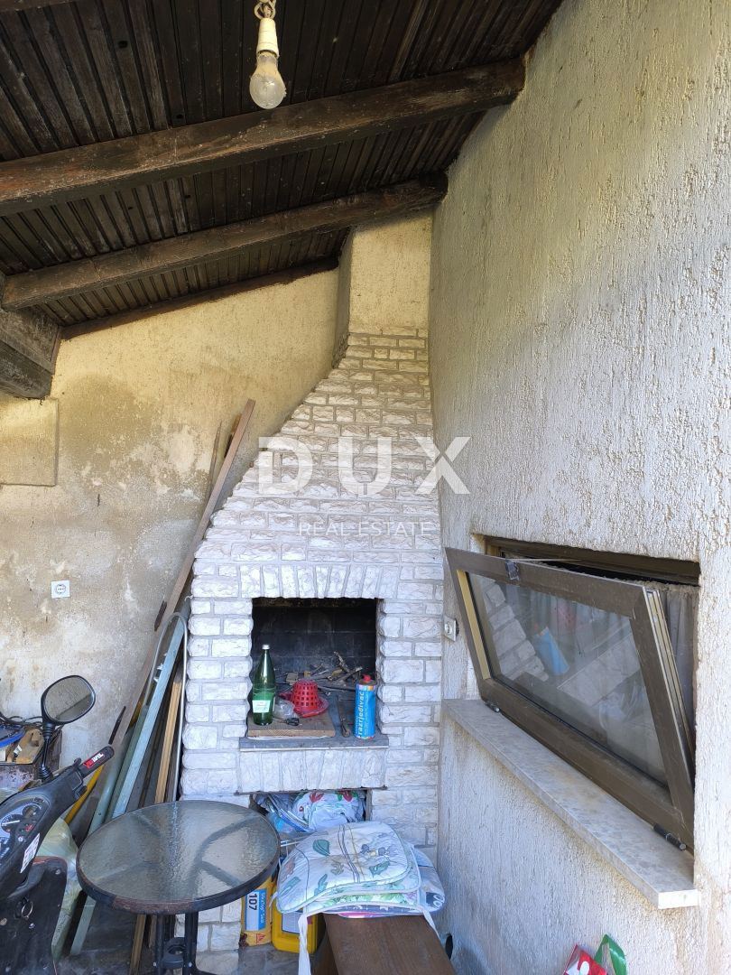 ISTRIA, POLA - Appartamento duplex con giardino e garage vicino alla spiaggia