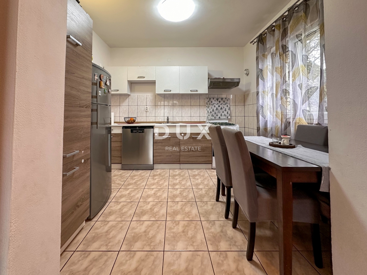 RIJEKA, KUKULJANOVO - 3 camere da letto arredate + soggiorno al piano terra con giardino di 356 m2