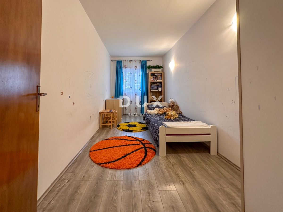 RIJEKA, KUKULJANOVO - 3 camere da letto arredate + soggiorno al piano terra con giardino di 356 m2