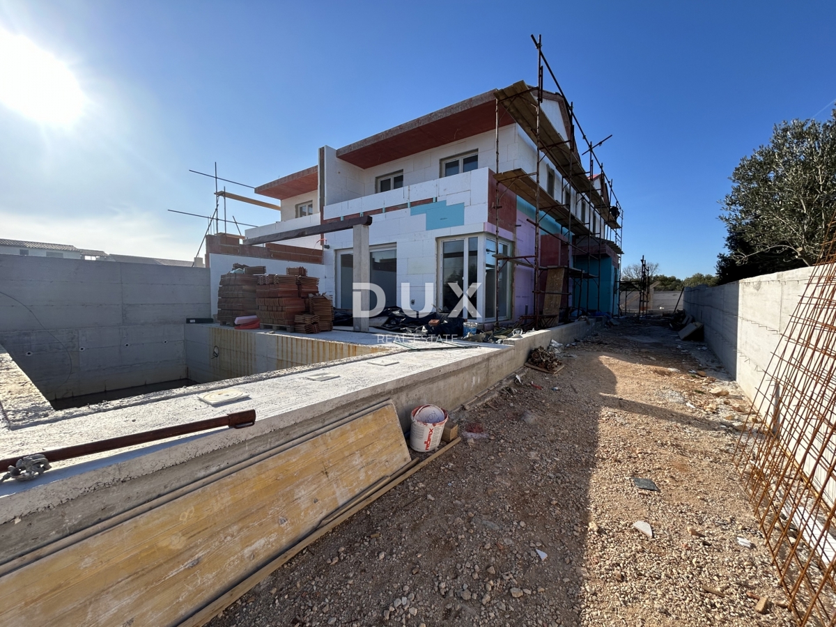 MURTER, JEZERA - NUOVA COSTRUZIONE, Appartamento con piscina, posizione tranquilla