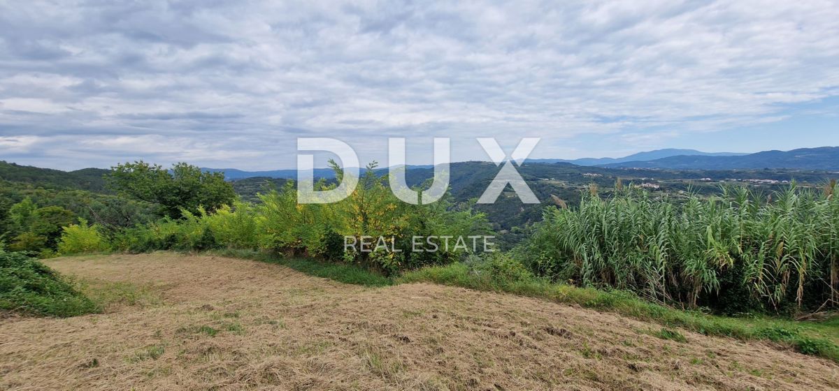 ISTRIA, MOTOVUN - Grande tenuta di 170.000 m2, la vista più bella dell'Istria - Lago Butoniga, Učka, Ćićarija, Montona e la foresta del tartufo di Montona!