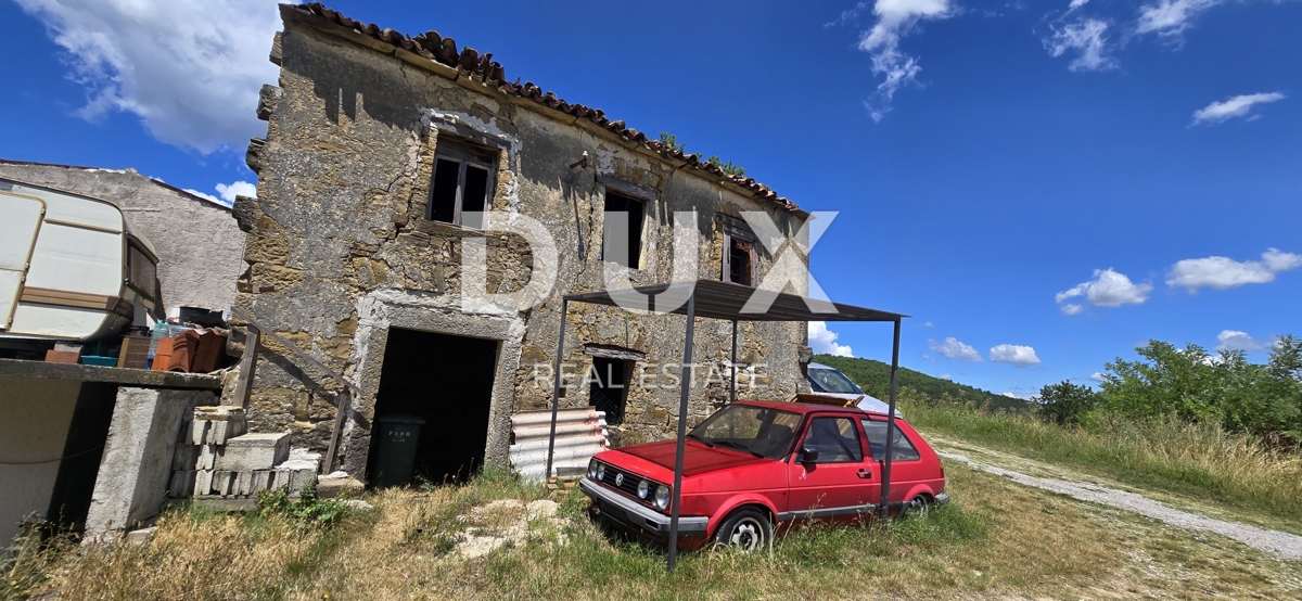 ISTRIA, MOTOVUN - Grande tenuta di 170.000 m2, la vista più bella dell'Istria - Lago Butoniga, Učka, Ćićarija, Montona e la foresta del tartufo di Montona!