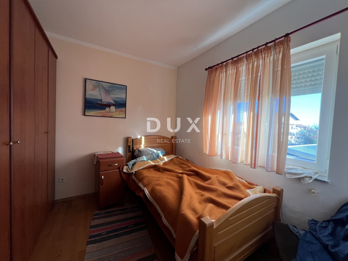 MARINIĆI, VIŠKOVO – Immobile bifamiliare, edificio residenziale e commerciale con potenziale di investimento