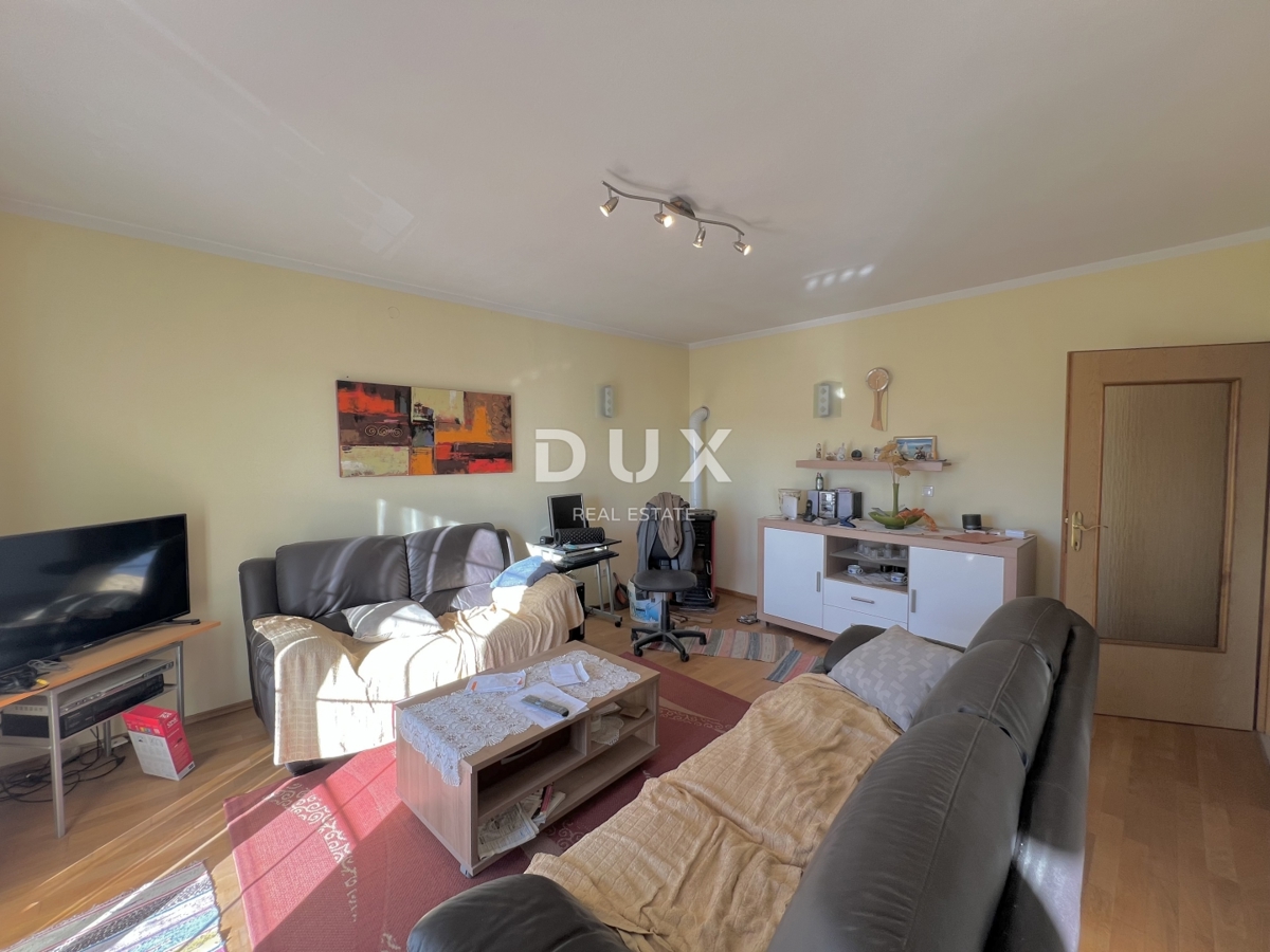 MARINIĆI, VIŠKOVO – Immobile bifamiliare, edificio residenziale e commerciale con potenziale di investimento