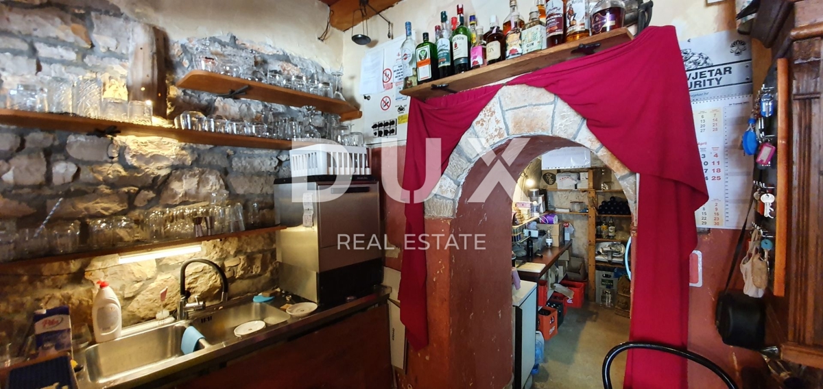 ISTRIA, BALE - Fiaba di pietra nel cuore della città, 5 appartamenti e uffici