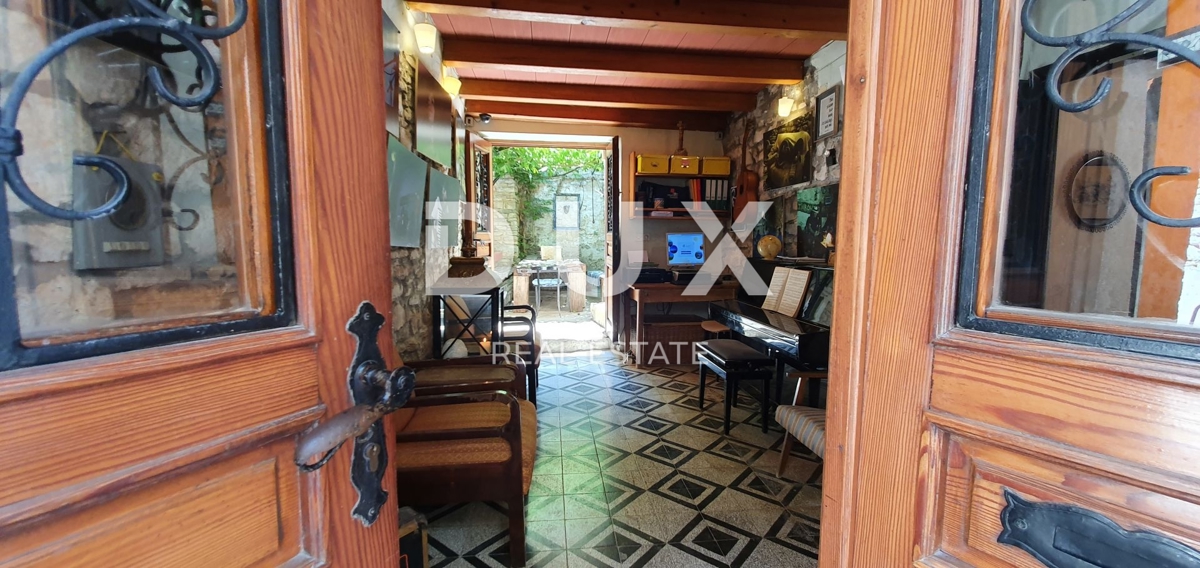 ISTRIA, BALE - Fiaba di pietra nel cuore della città, 5 appartamenti e uffici