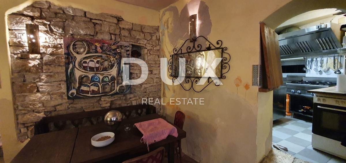 ISTRIA, BALE - Fiaba di pietra nel cuore della città, 5 appartamenti e uffici