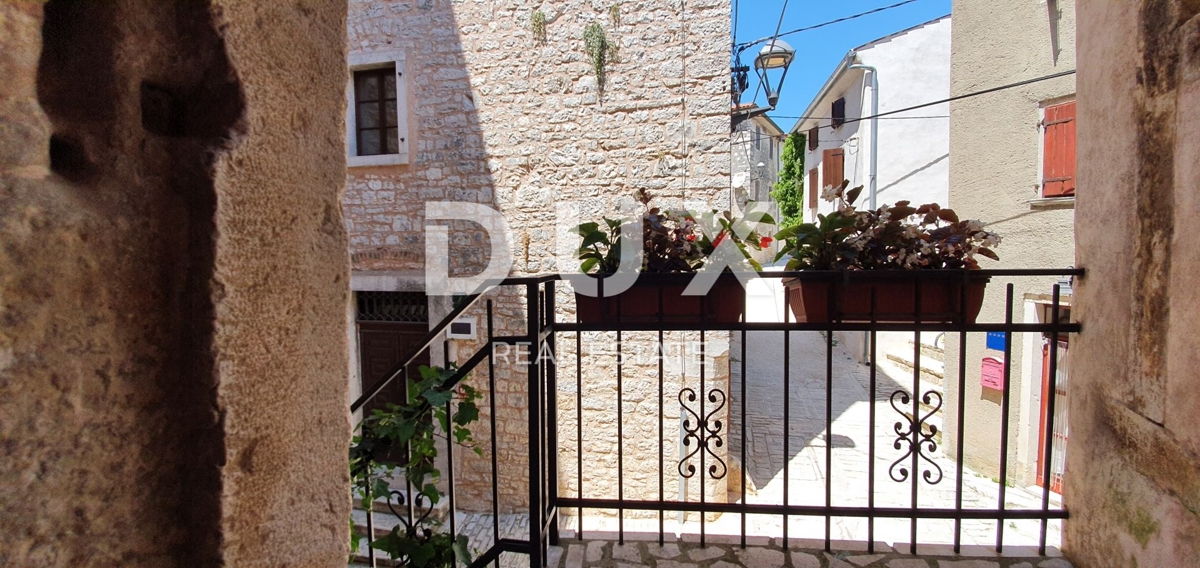 ISTRIA, BALE - Fiaba di pietra nel cuore della città, 5 appartamenti e uffici