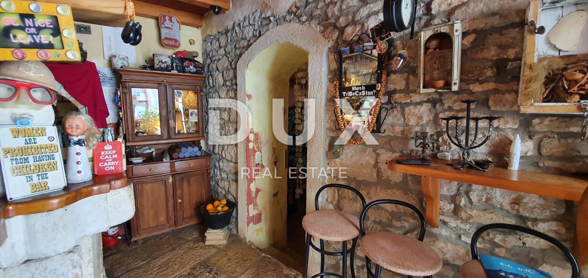 ISTRIA, BALE - Fiaba di pietra nel cuore della città, 5 appartamenti e uffici