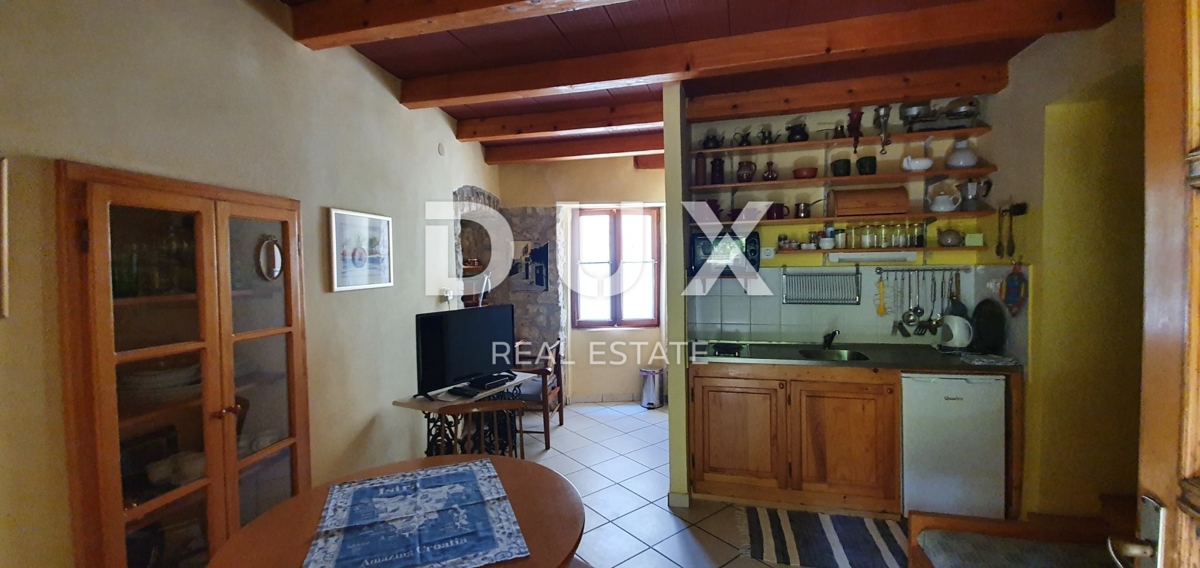 ISTRIA, BALE - Fiaba di pietra nel cuore della città, 5 appartamenti e uffici