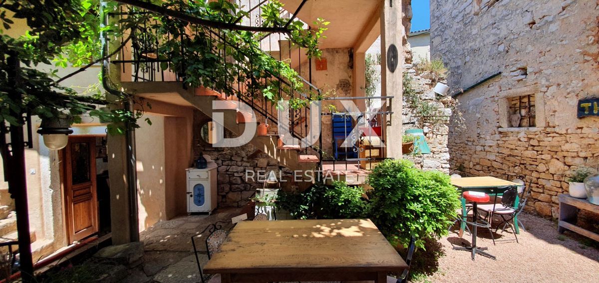 ISTRIA, BALE - Fiaba di pietra nel cuore della città, 5 appartamenti e uffici