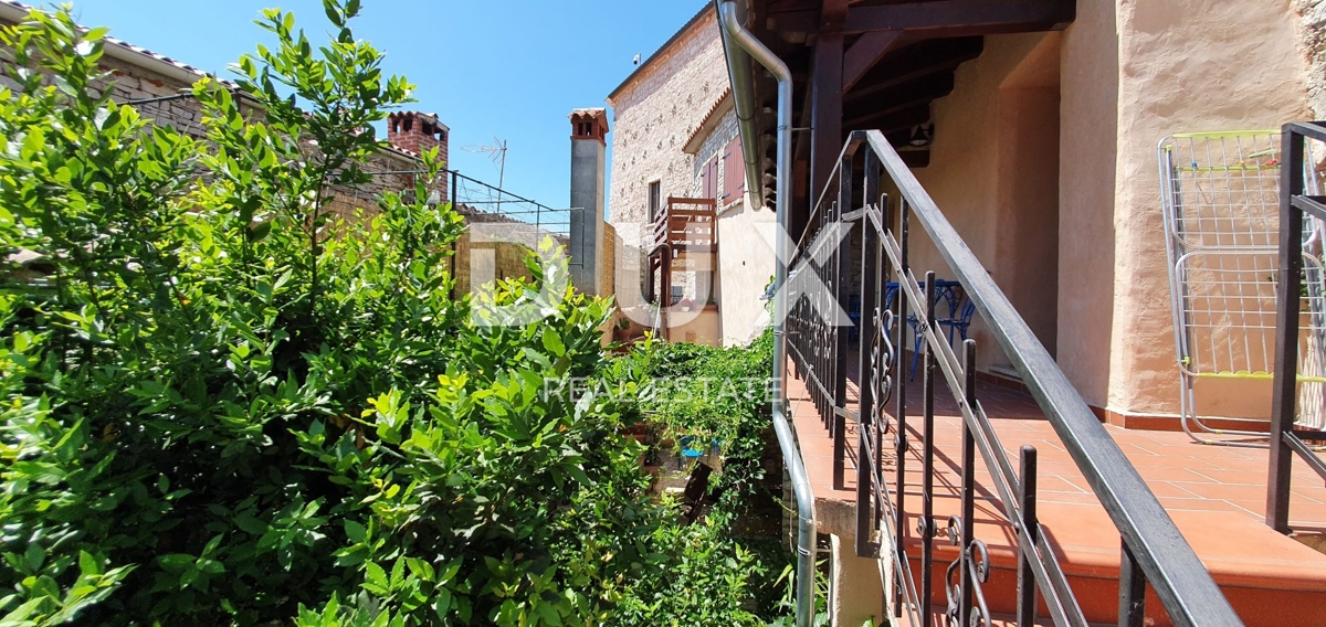 ISTRIA, BALE - Fiaba di pietra nel cuore della città, 5 appartamenti e uffici