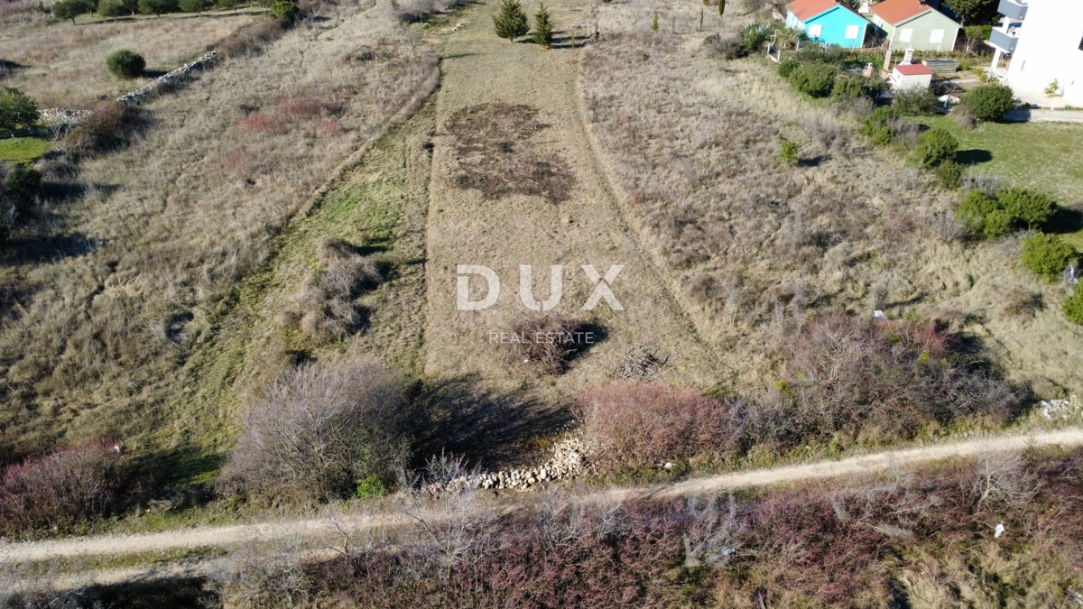 Terreno Crno, Zadar, 3.999m2