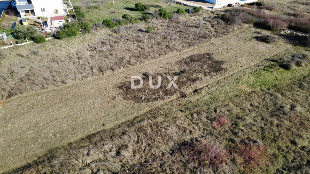 Terreno Crno, Zadar, 3.999m2