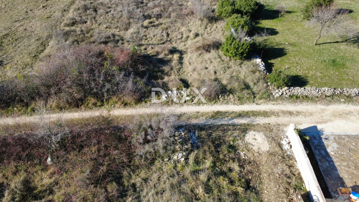 Terreno Crno, Zadar, 3.999m2