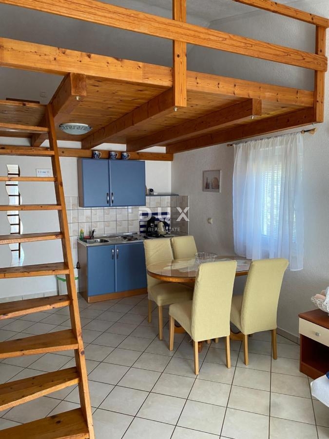 ISTRIA, MEDULIN - Monolocale con galleria, a 450 m dal mare!