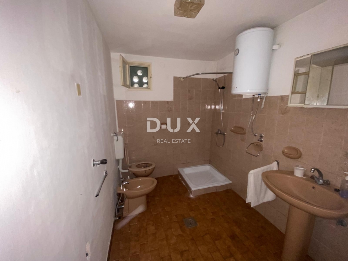 RIJEKA, KOSTRENA - casa indipendente + giardino con parcheggio e vista mare! OCCASIONE!