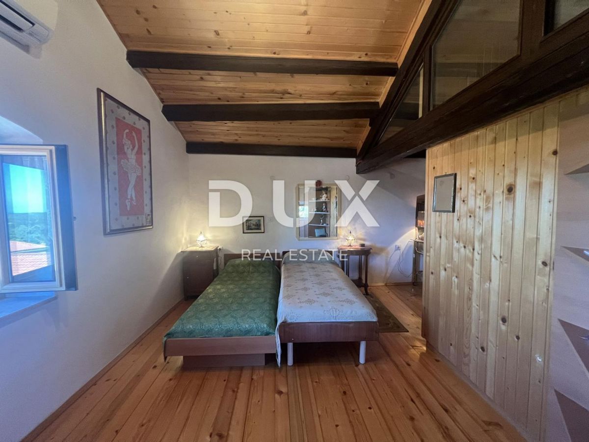 ISTRIA, VIŠNJAN - Casa in pietra con vista