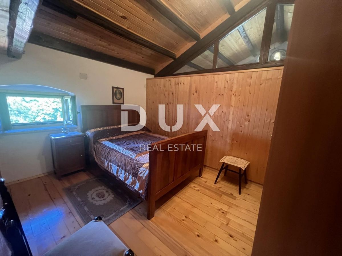 ISTRIA, VIŠNJAN - Casa in pietra con vista