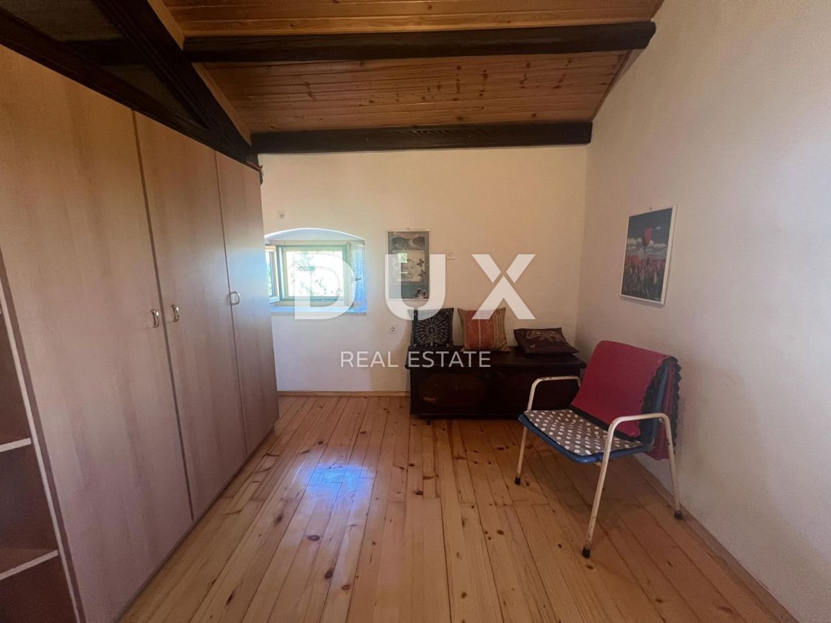 ISTRIA, VIŠNJAN - Casa in pietra con vista