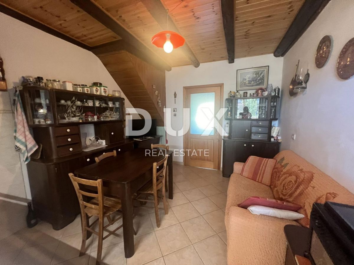 ISTRIA, VIŠNJAN - Casa in pietra con vista