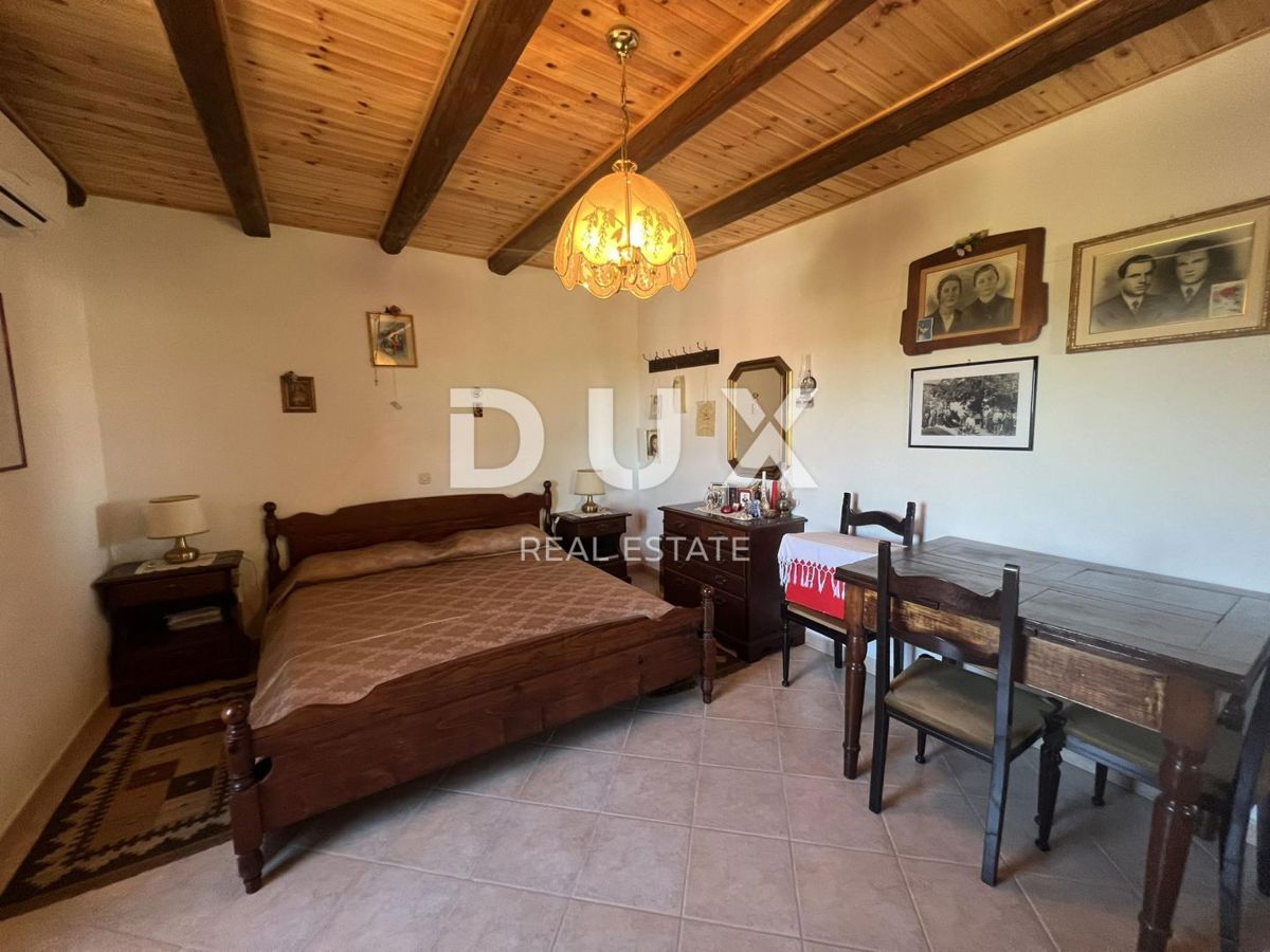 ISTRIA, VIŠNJAN - Casa in pietra con vista