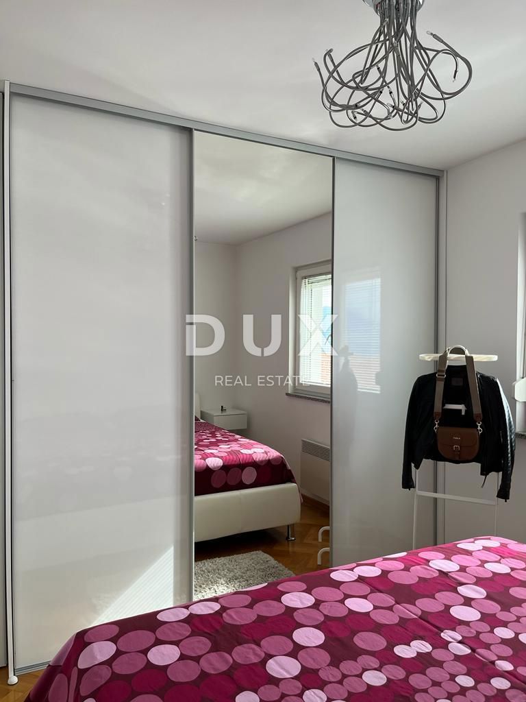 RIJEKA, GORNJI ZAMET - Moderno appartamento con 3 camere da letto + soggiorno, 2 posti auto e vista mare