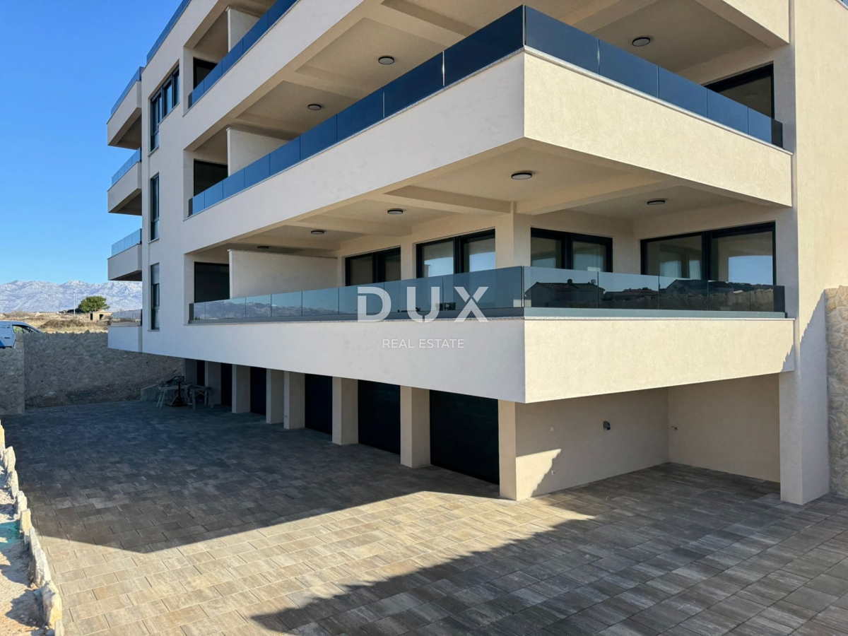 ISOLA DI PAG, POVLJANA - OCCASIONE! Appartamento di nuova costruzione in riva al mare!