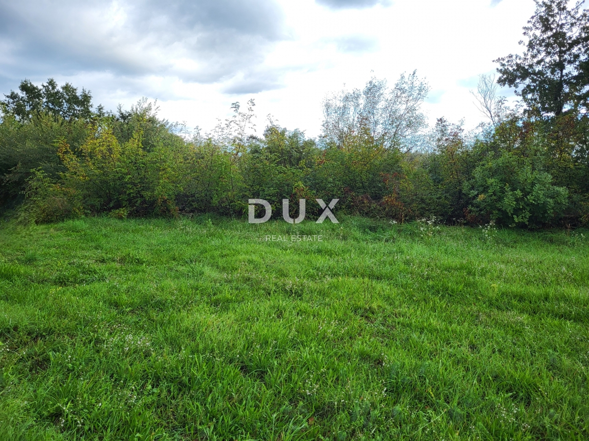 Terreno Svetvinčenat, 897m2