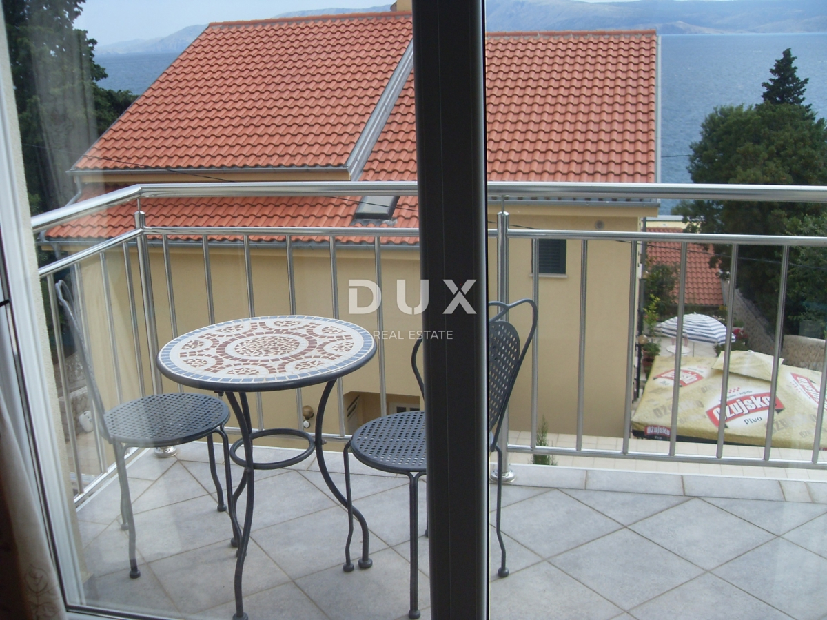 NOVI VINODOLSKI – Elegante casa di 191 m2, a 40 m dal mare