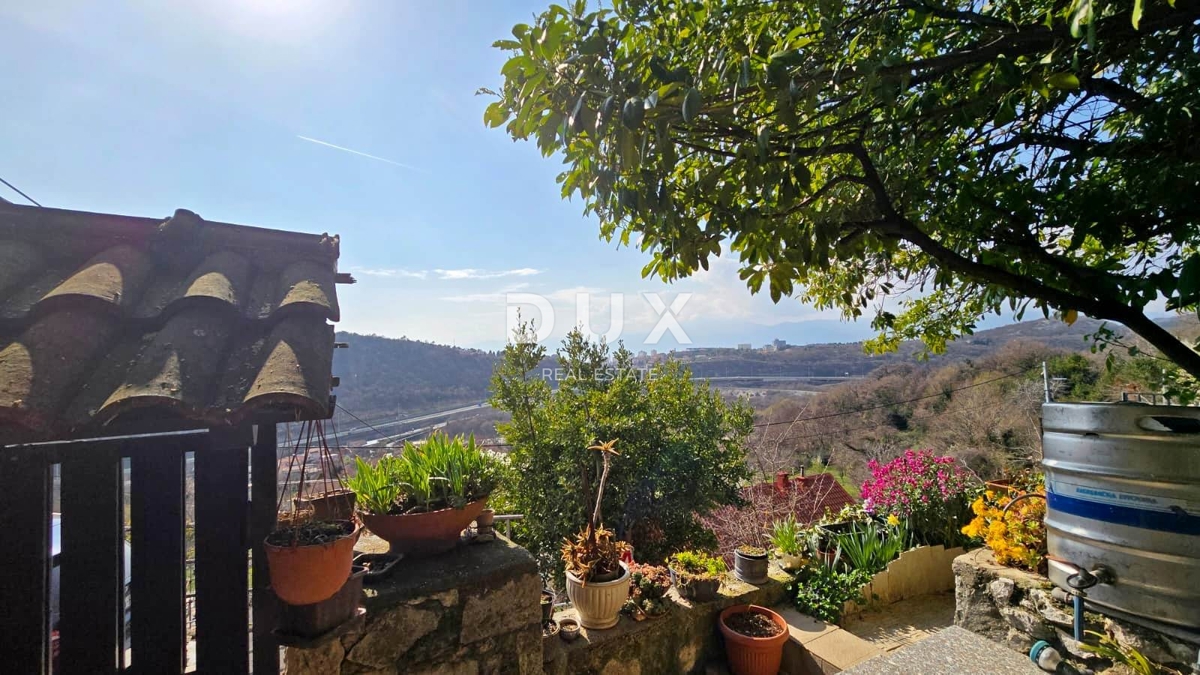 RIJEKA, SUŠAČKA DRAGA - Casa con giardino e vista, 95m²