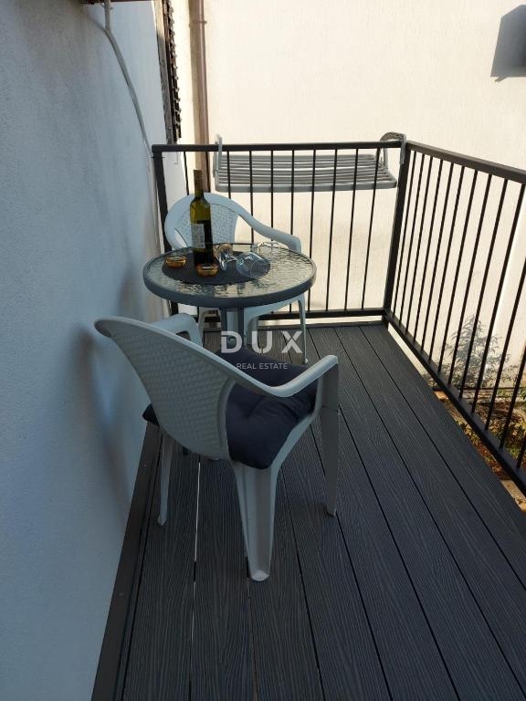 ČAVLE, CERNIK - 1 camera da letto + soggiorno, 50 m2 vicino al centro con una taverna di 50 m2 e posto auto