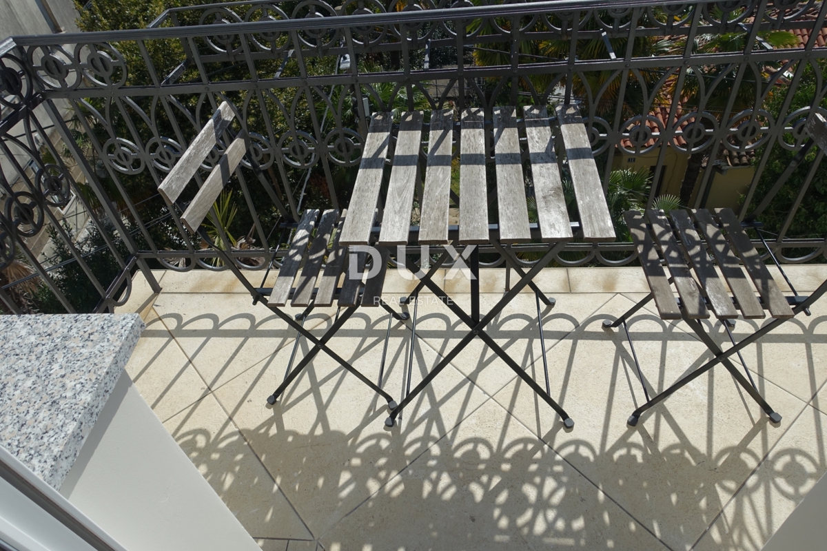 OPATIJA, OPATIJA - Appartamento di 130 m2 in una villa austro-ungarica con parcheggio di 60 m2