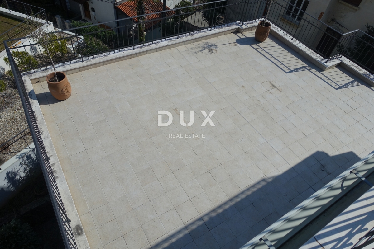 OPATIJA, OPATIJA - Appartamento di 130 m2 in una villa austro-ungarica con parcheggio di 60 m2