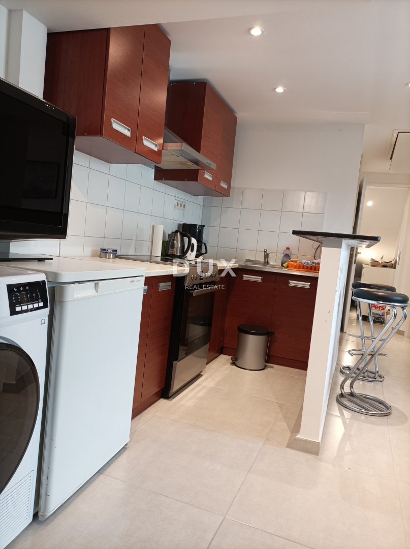 CRIKVENICA RIVIERA, JADRANOVO - Appartamento con 1 camera da letto + soggiorno, 41,62 m2