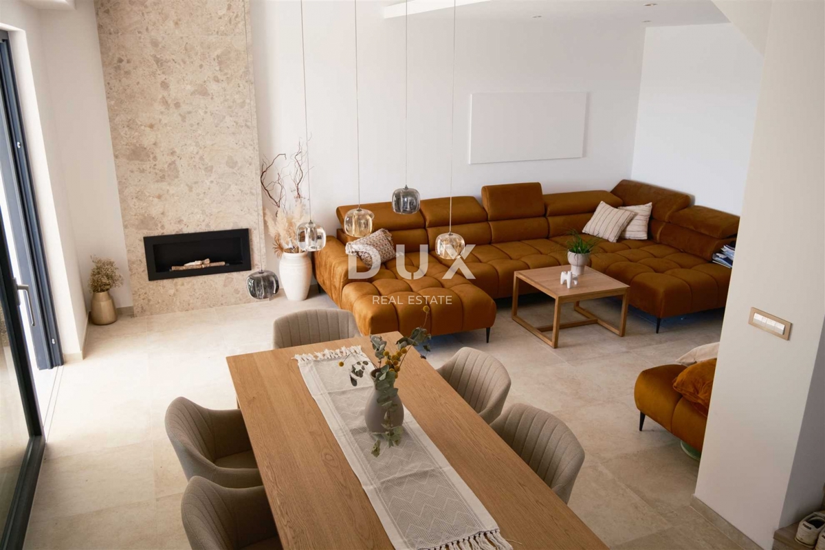 ISOLA DI KRK, LINALDIĆI - Villa di lusso con piscina