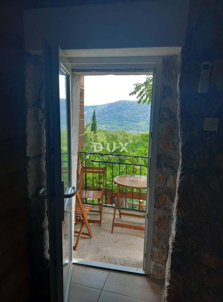 CRIKVENICA, BELGRADO - due appartamenti con vista mare + cortile + casa da ristrutturare! OCCASIONE IMPERDIBILE!!!