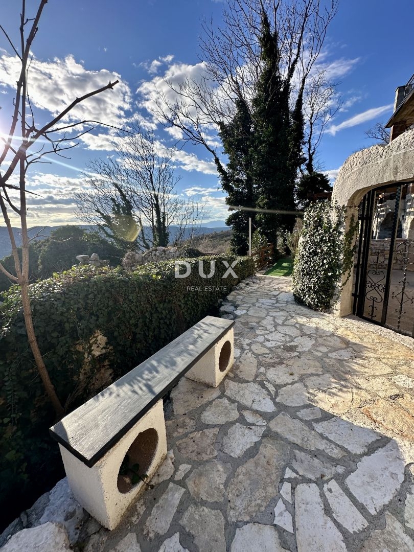 CRIKVENICA, BELGRADO - due appartamenti con vista mare + cortile + casa da ristrutturare! OCCASIONE IMPERDIBILE!!!