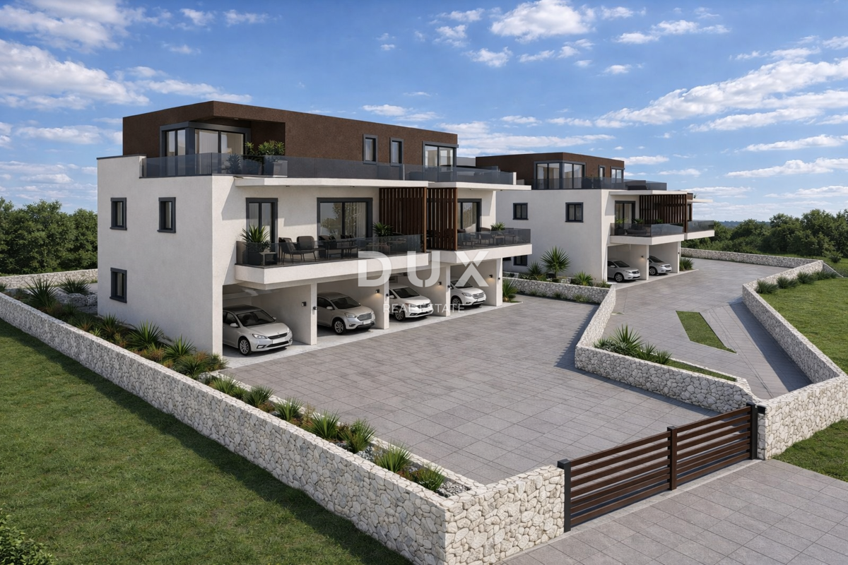 ŠIBENIK, BRODARICA – NUOVO EDIFICIO, terrazza 15 m² e garage, 270 m dal mare