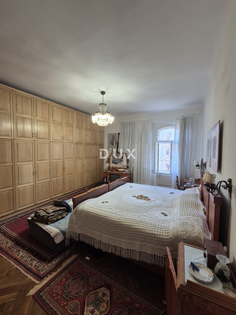 ISTRIA, POLA - Appartamento in stile austro-ungarico di grande pregio