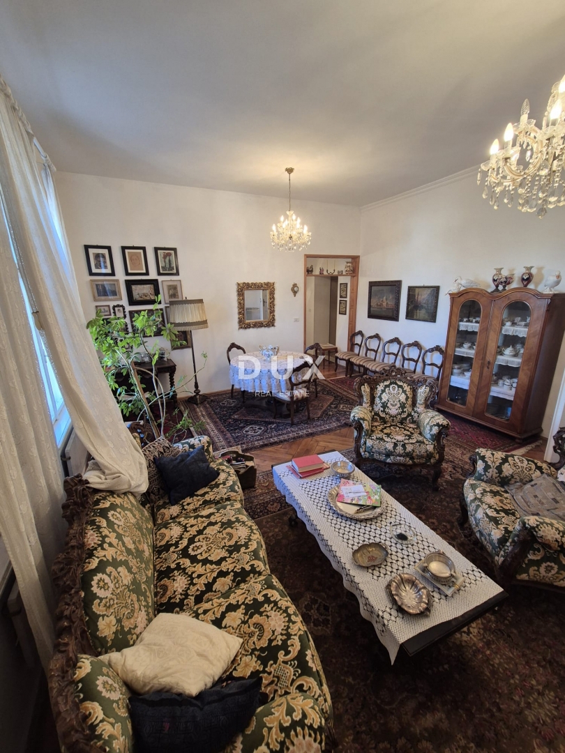 ISTRIA, POLA - Appartamento in stile austro-ungarico di grande pregio